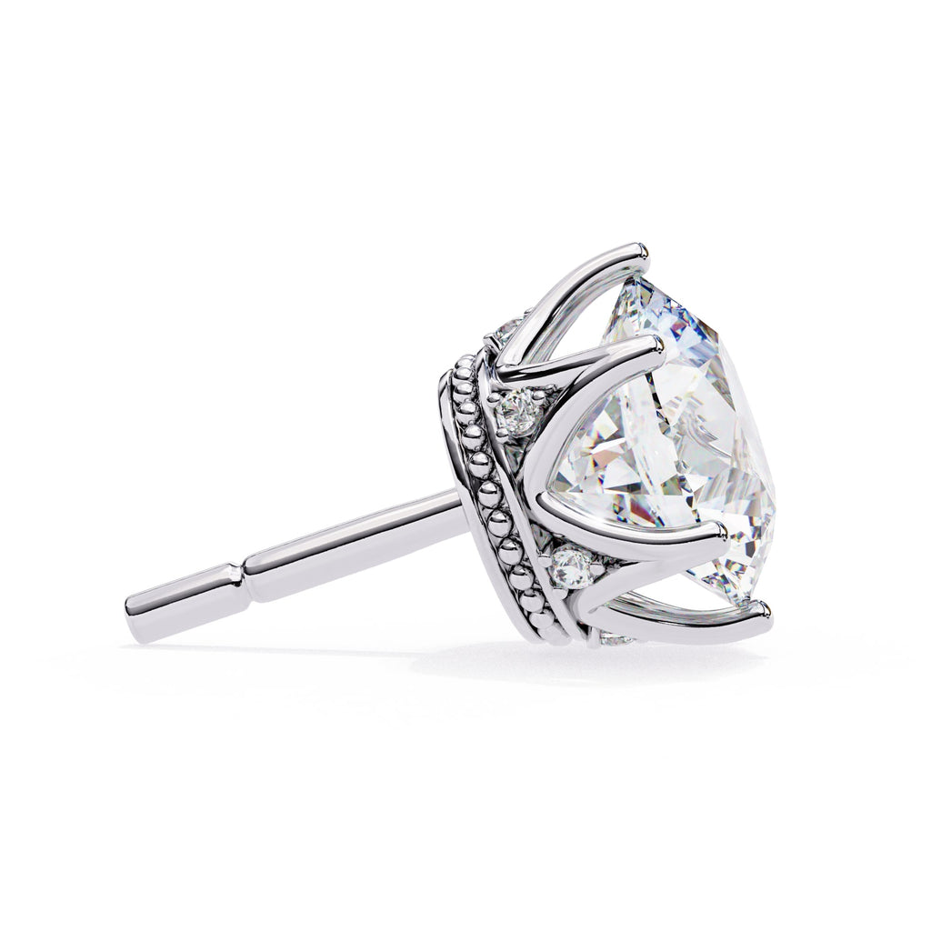 Round Diamond earrings with side rounds