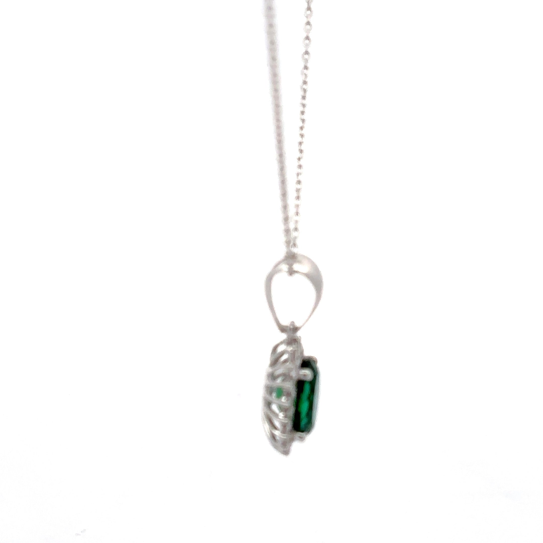 2 Carat Oval Green Emerald Gemstone Solitaire Pendant